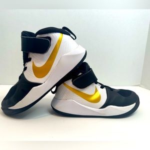 Nike kids shoes